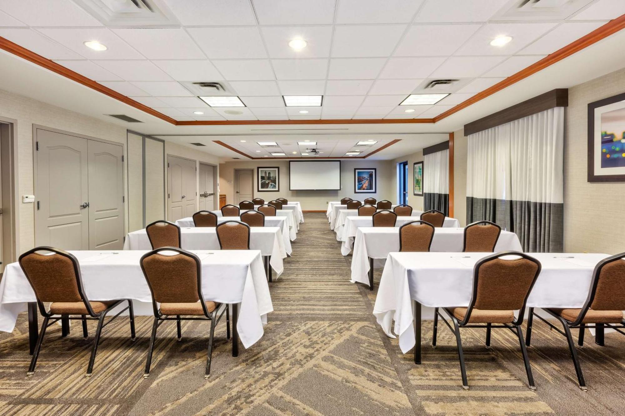 Hilton Garden Inn Minneapolis Maple Grove Extérieur photo